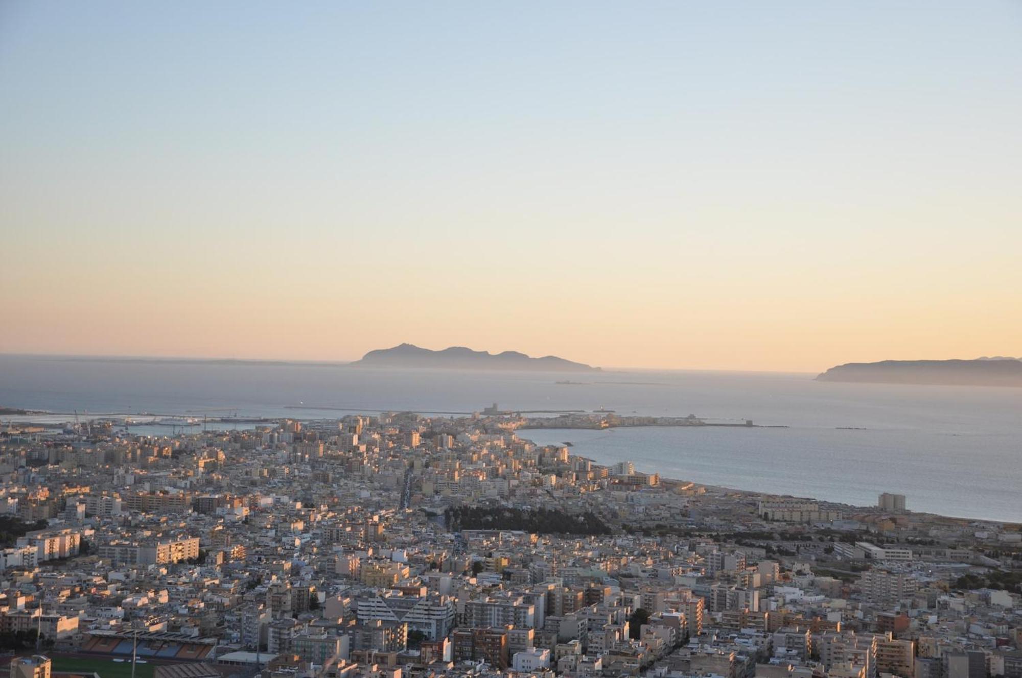 Sat Appartamenti Locazioni Turistiche Brevi-G&P Holiday Home Trapani Dış mekan fotoğraf